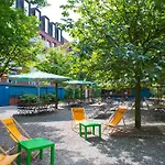 Living Weißensee Aparthotel 4*