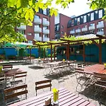 Living Weissensee Aparthotel