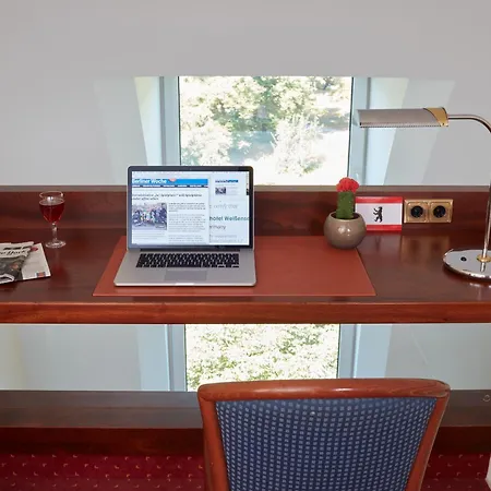 Living Weißensee Aparthotel 4*