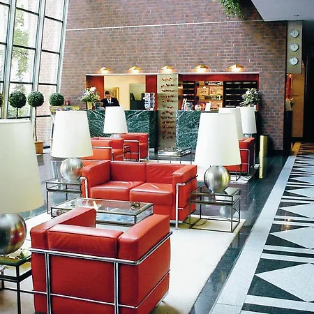 Living Weissensee Aparthotel 4*