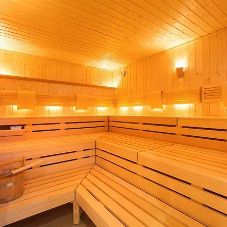 Living Weissensee Aparthotel